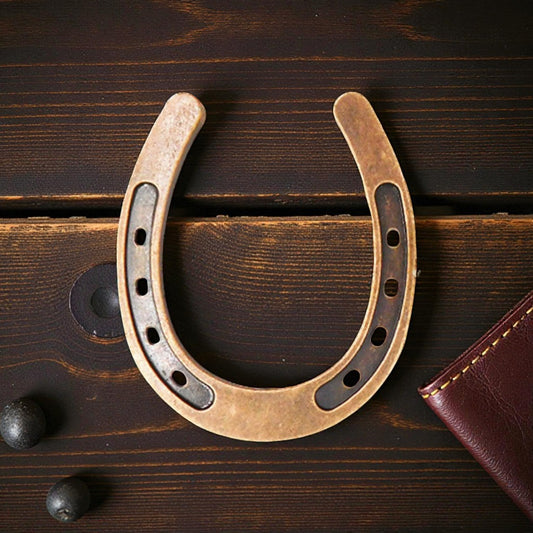 Horseshoe pendant decoration
